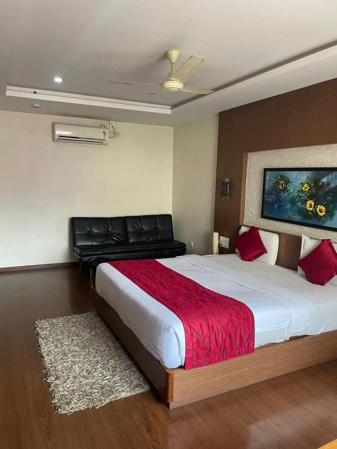 The Lotus Boutique Hotel Chikmagalur Bagian luar foto